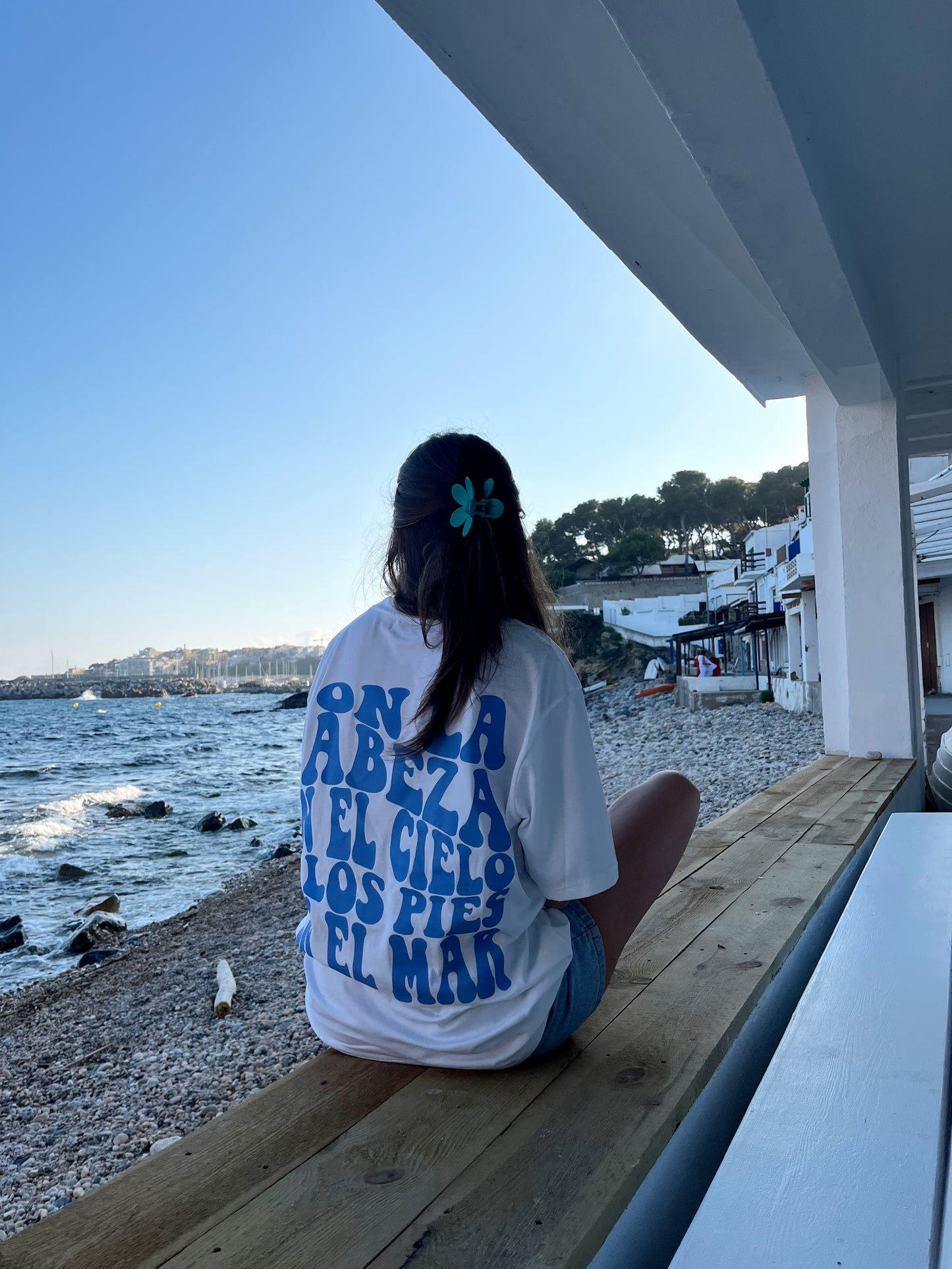 Camiseta blanca flor